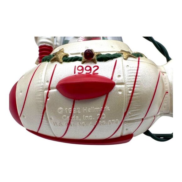1992 Hallmark Keepsake Magic Light Up Santa Sub USS Peppermint Ornament Vintage - Picture 4 of 5